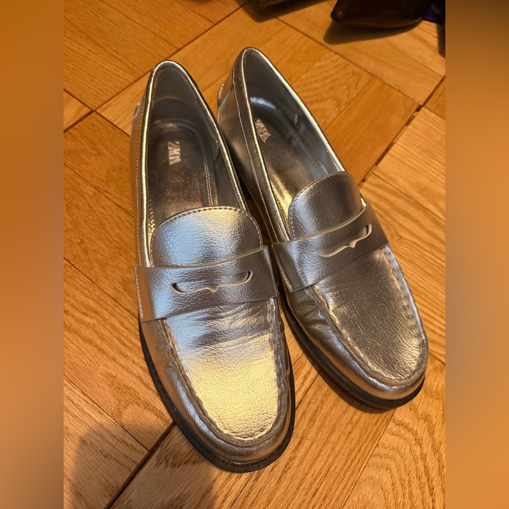 Zara Women's Silver Moccasins